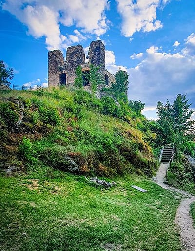 Andelska Castle